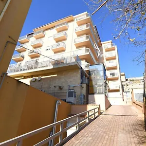 https://hedone-design-experience-bandb.sicilyhotelsitaly.net