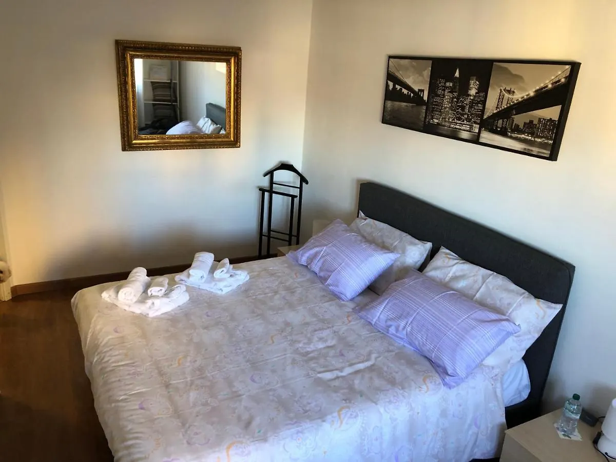 Dimora Pancaldo - Private Room Milan Italy